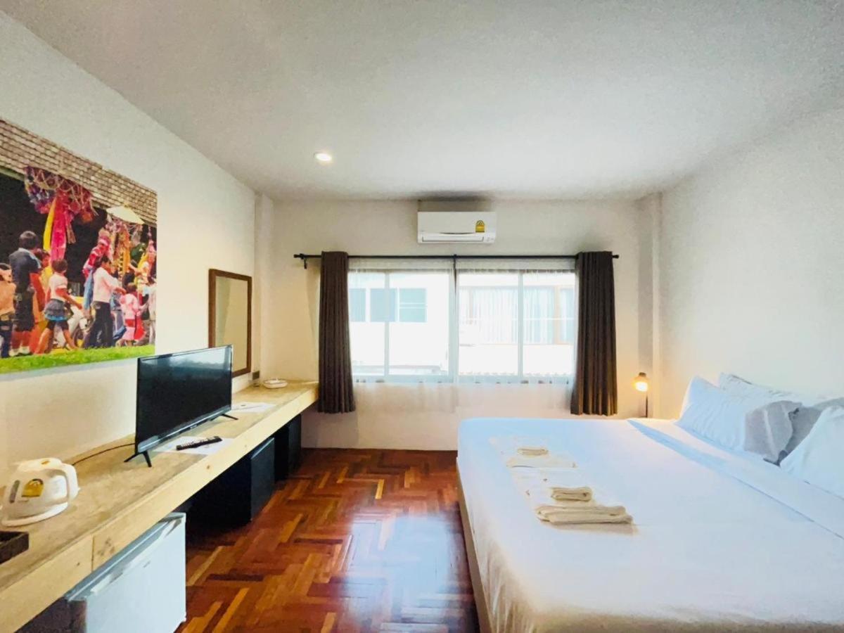 Baingern Living Place Chiang Mai Exteriör bild